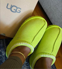 Load image into Gallery viewer, Ugg Slippers
